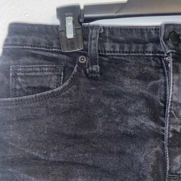 Universal Thread Black Jean Shorts - Picture 3 of 4